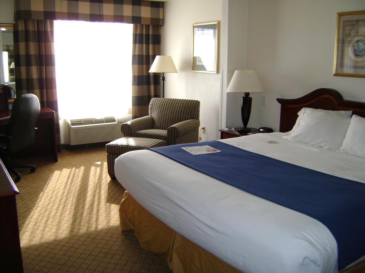 Holiday Inn Express & Suites Alliance By Ihg Extérieur photo