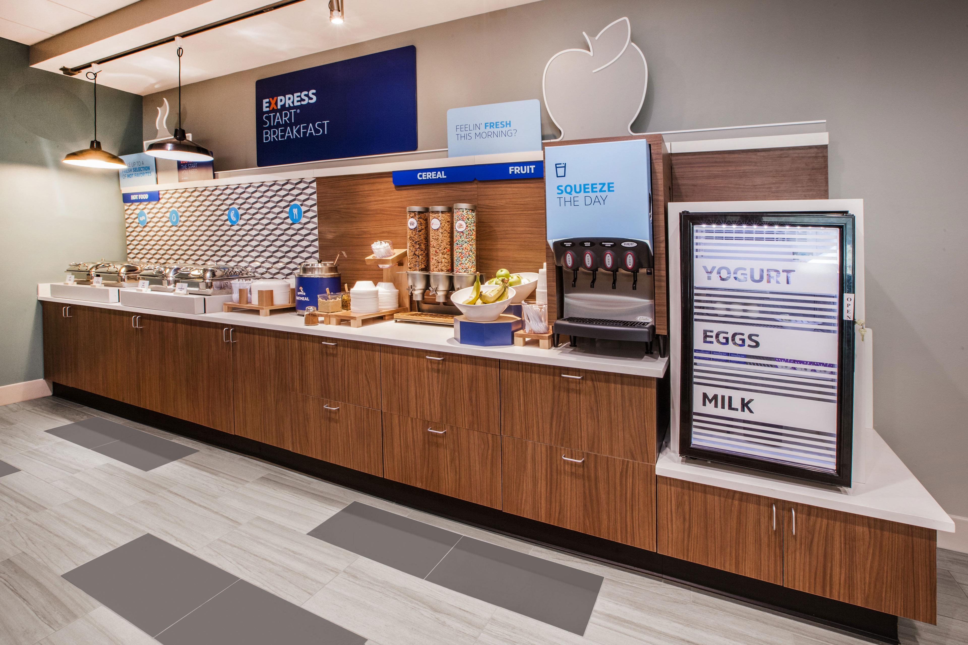 Holiday Inn Express & Suites Alliance By Ihg Extérieur photo