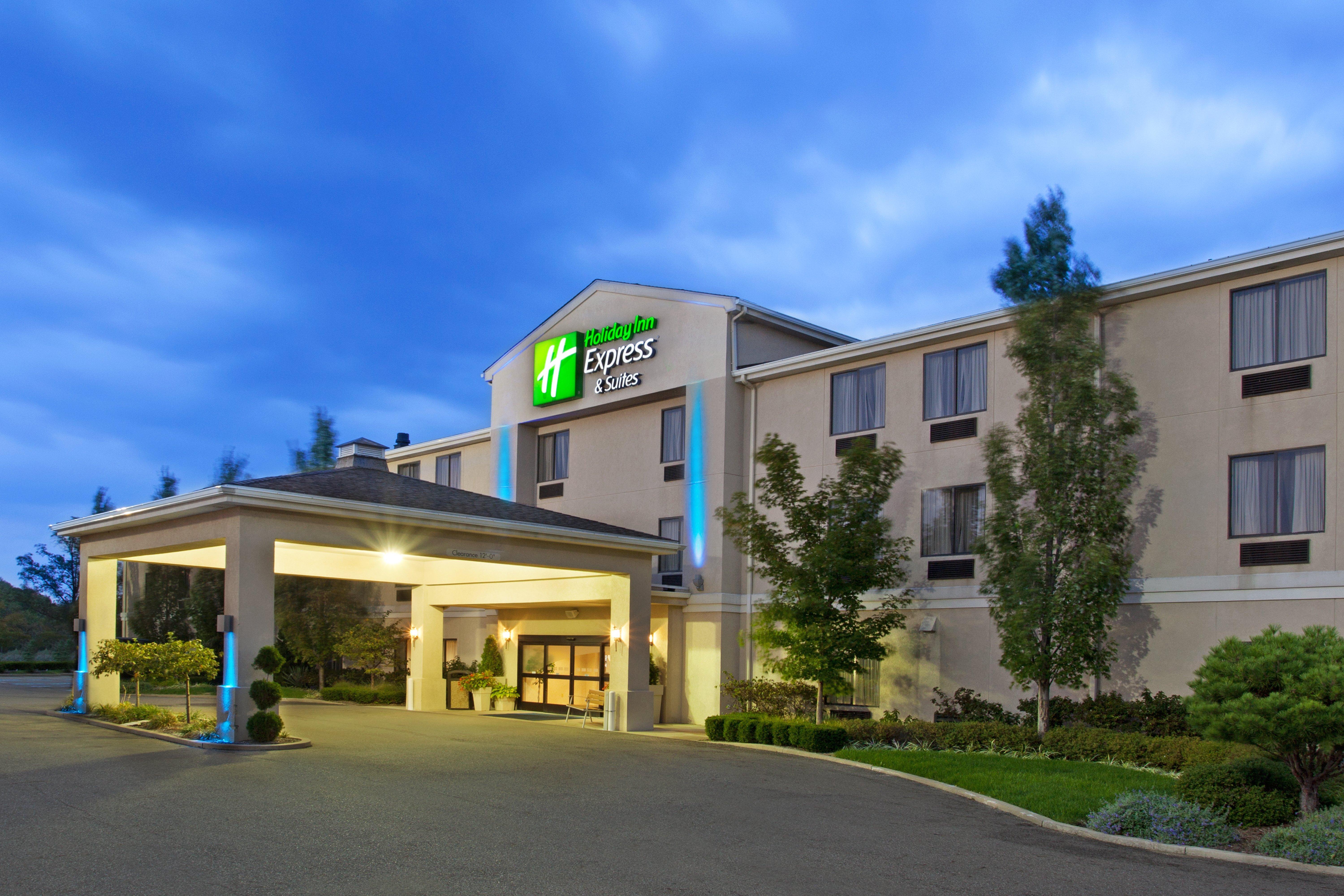 Holiday Inn Express & Suites Alliance By Ihg Extérieur photo