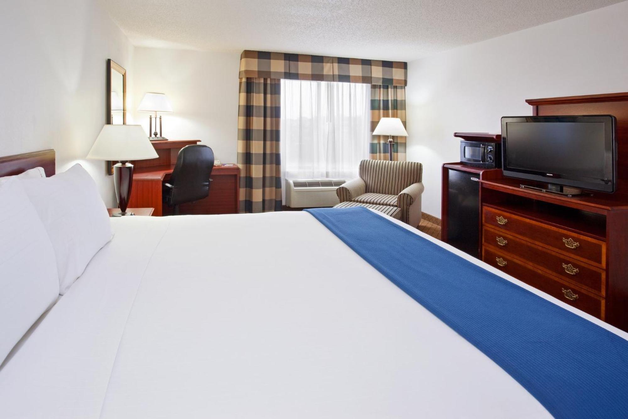 Holiday Inn Express & Suites Alliance By Ihg Extérieur photo