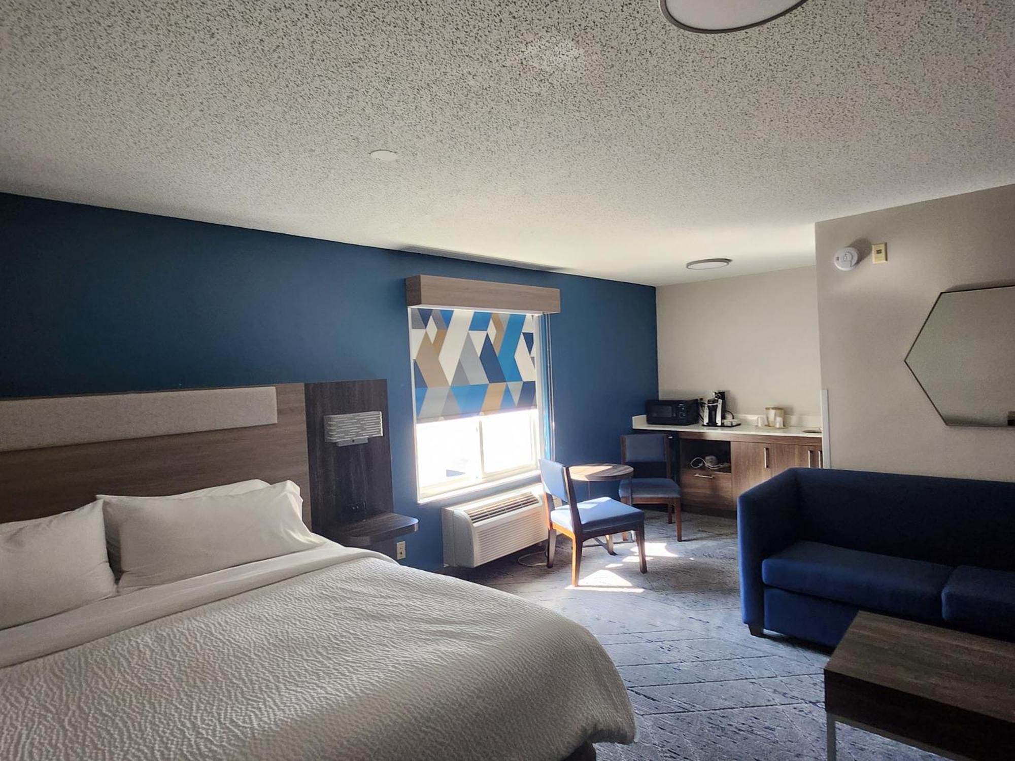 Holiday Inn Express & Suites Alliance By Ihg Extérieur photo