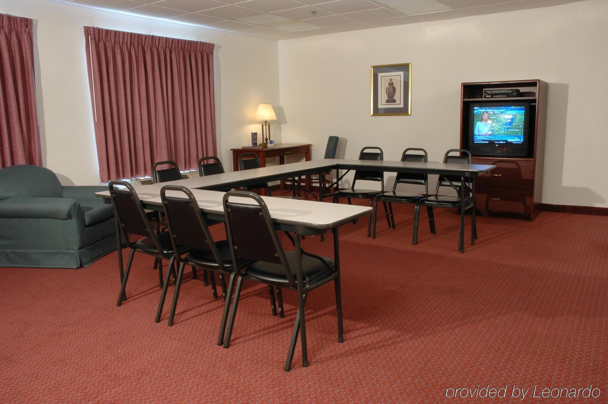 Holiday Inn Express & Suites Alliance By Ihg Facilités photo