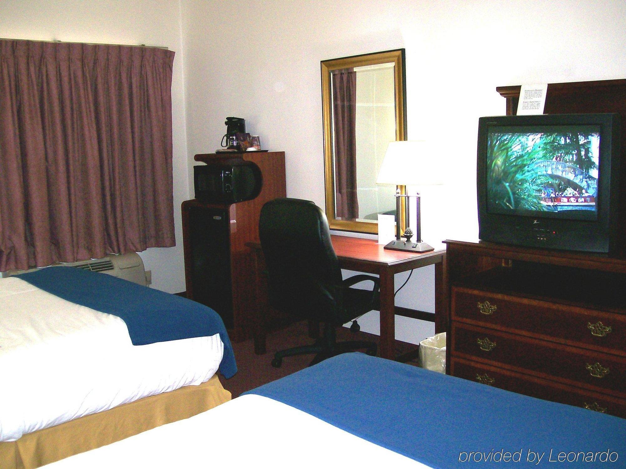 Holiday Inn Express & Suites Alliance By Ihg Extérieur photo